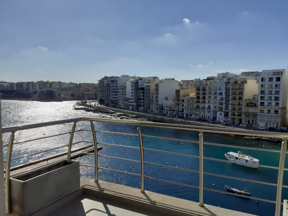 2 bed Apartment For Rent in St Julian's, St Julian's - thumb 2