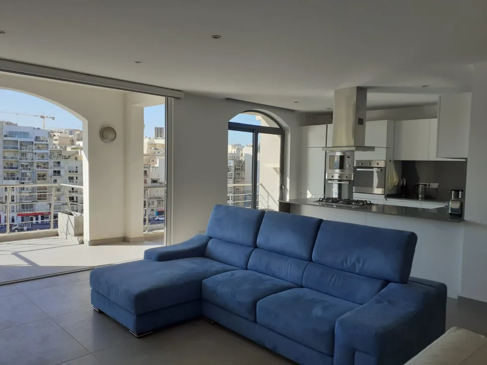 2 bed Apartment For Rent in St Julian's, St Julian's - thumb 4