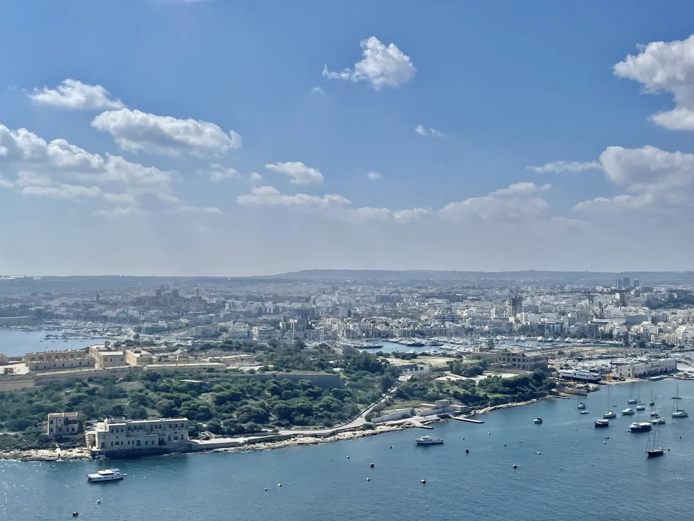 3 bed Penthouse For Rent in Sliema, Sliema - thumb 1