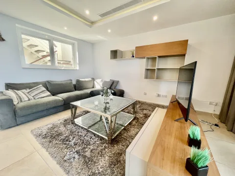 3 bed Penthouse For Rent in Sliema, Sliema - thumb 6