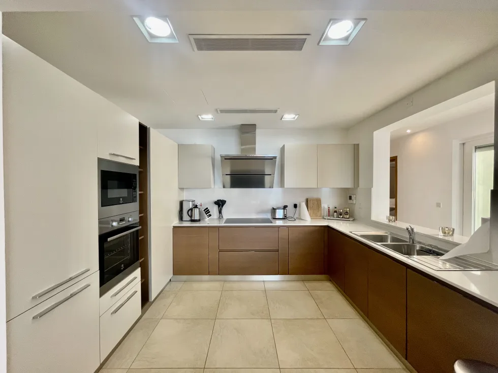 3 bed Penthouse For Rent in Sliema, Sliema - thumb 8