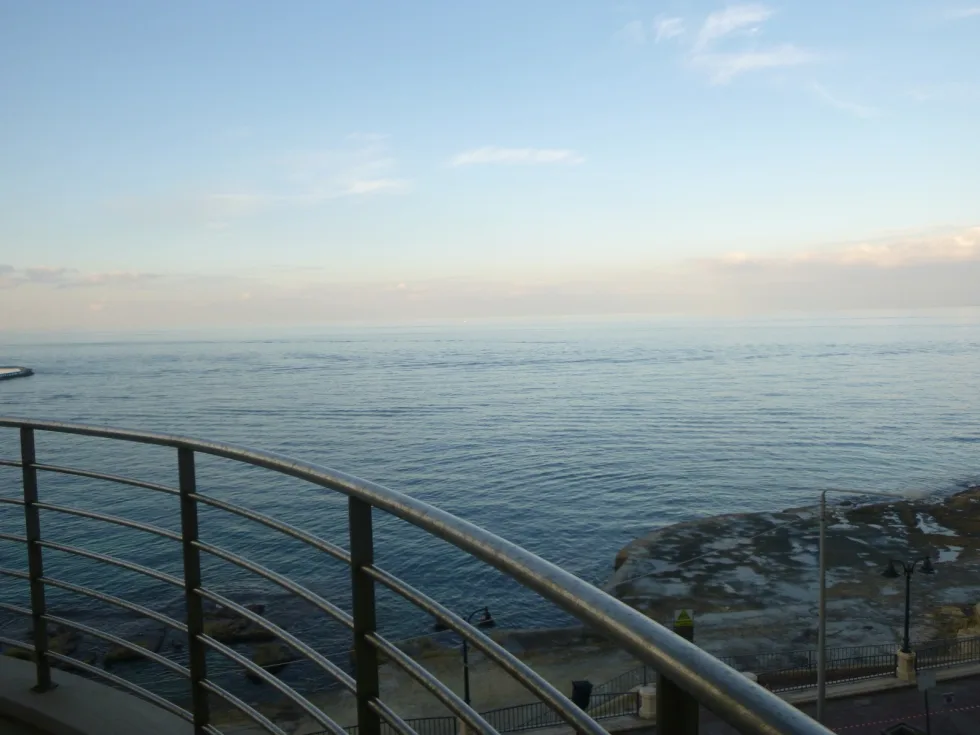 3 bed Apartment For Rent in Sliema, Sliema - thumb 1