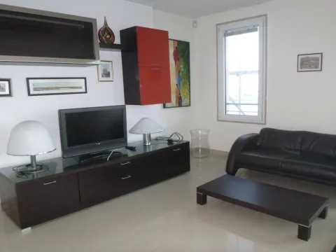 3 bed Apartment For Rent in Sliema, Sliema - thumb 3
