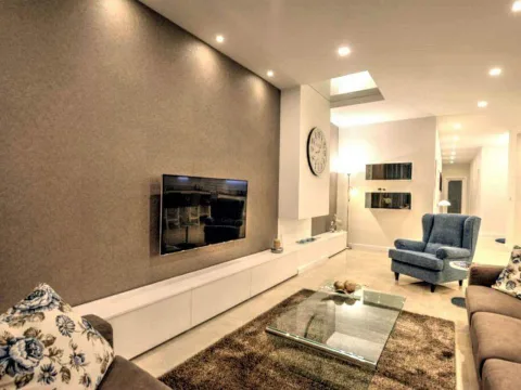 2 bed Apartment For Rent in Sliema, Sliema - thumb 4