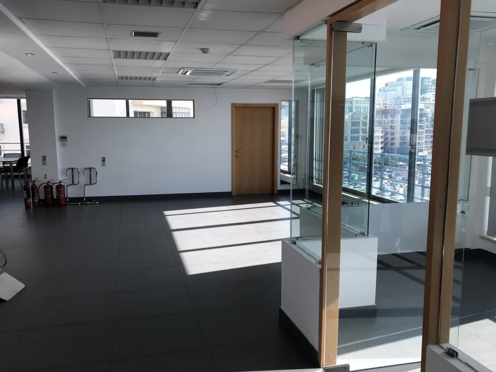 0 bed Office For Rent in Sliema, Sliema - thumb 3