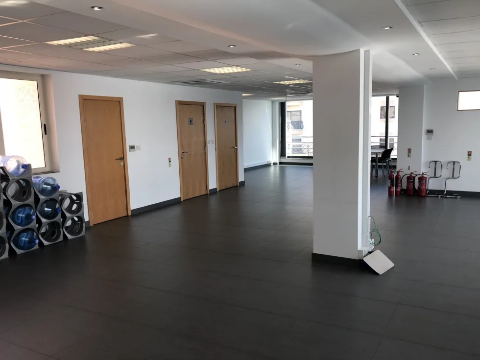 0 bed Office For Rent in Sliema, Sliema - thumb 4