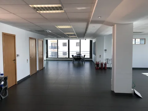 0 bed Office For Rent in Sliema, Sliema - thumb 5