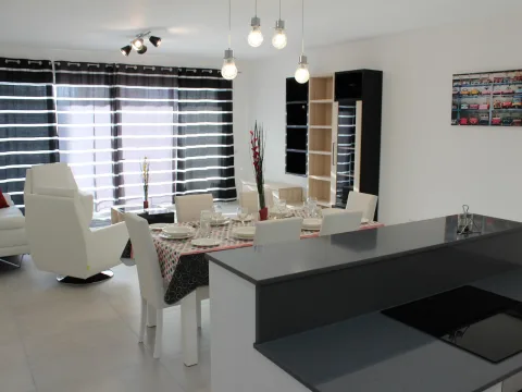 3 bed Apartment For Rent in St Julian's, St Julian's - thumb 1