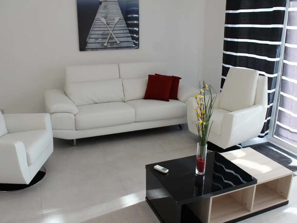 3 bed Apartment For Rent in St Julian's, St Julian's - thumb 4