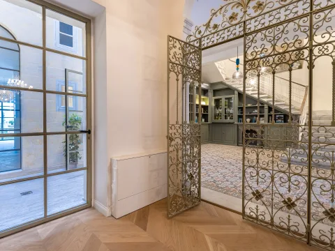 7 bed Town House For Sale in Sliema, Sliema - thumb 2