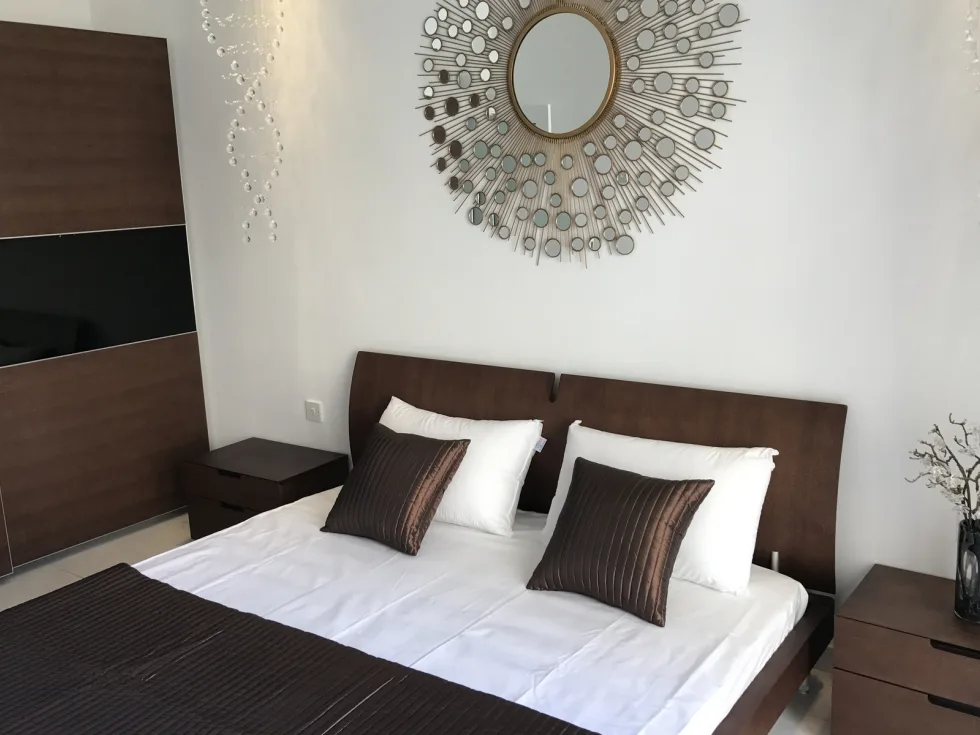 3 bed Apartment For Rent in Sliema, Sliema - thumb 8