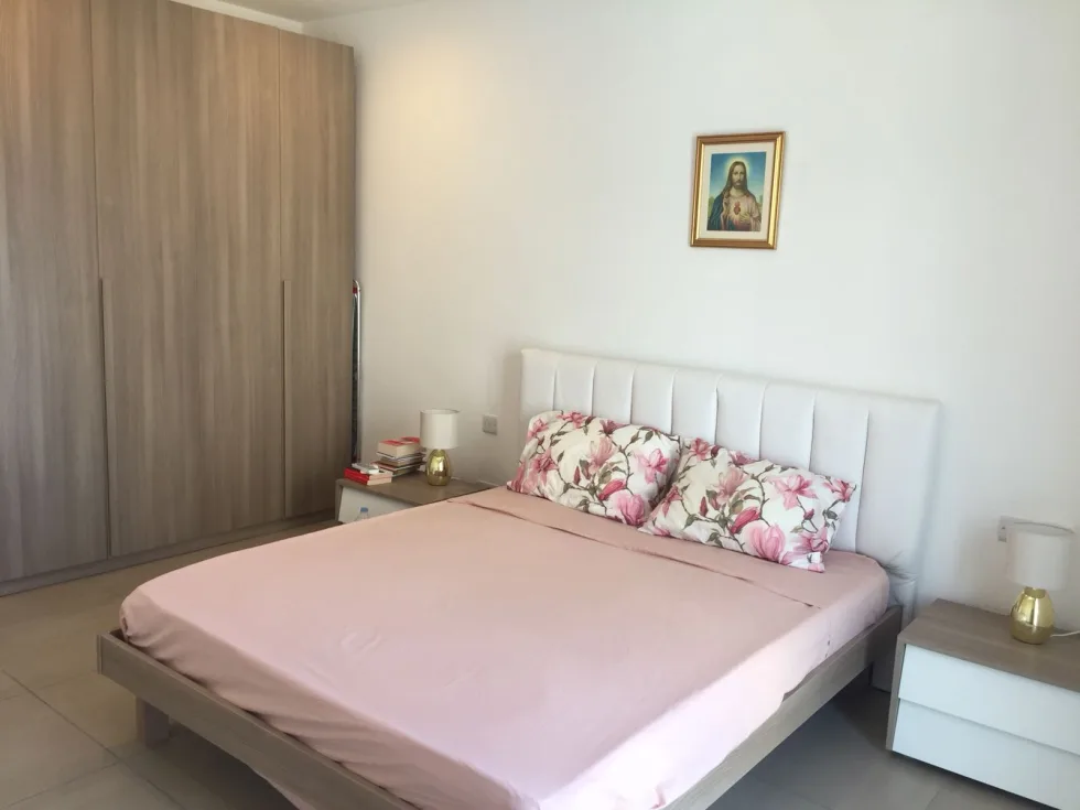 2 bed Apartment For Rent in Sliema, Sliema - thumb 7