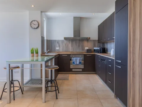 3 bed Apartment For Rent in St Julian's, St Julian's - thumb 5