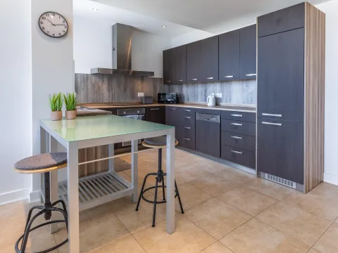 3 bed Apartment For Rent in St Julian's, St Julian's - thumb 6