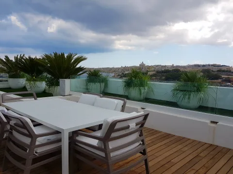1 bed Penthouse For Rent in Gzira, Gzira - thumb 7