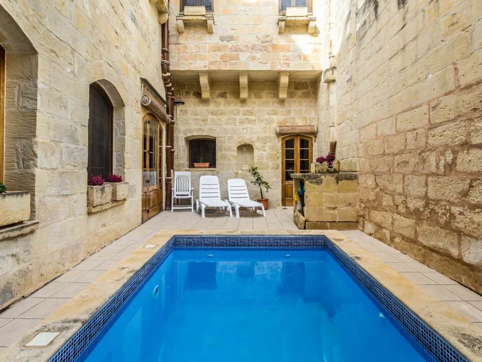 3 bed House of Character For Rent in Attard, Attard - thumb 2