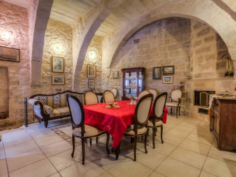 3 bed House of Character For Rent in Attard, Attard - thumb 5