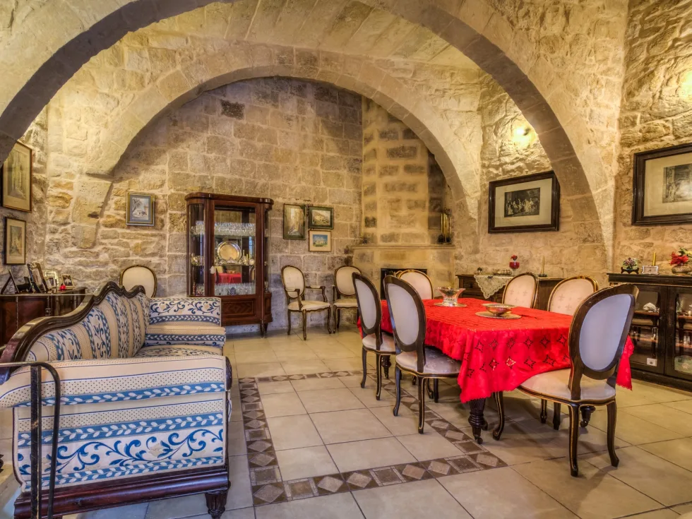 3 bed House of Character For Rent in Attard, Attard - thumb 6