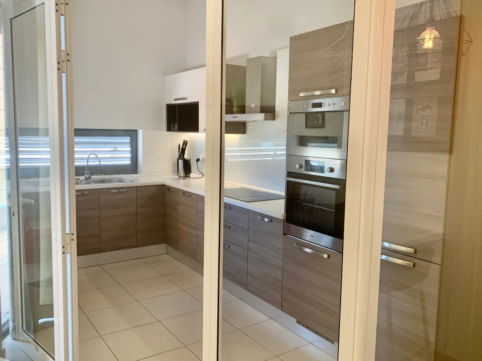 2 bed Apartment For Rent in St Julian's, St Julian's - thumb 4