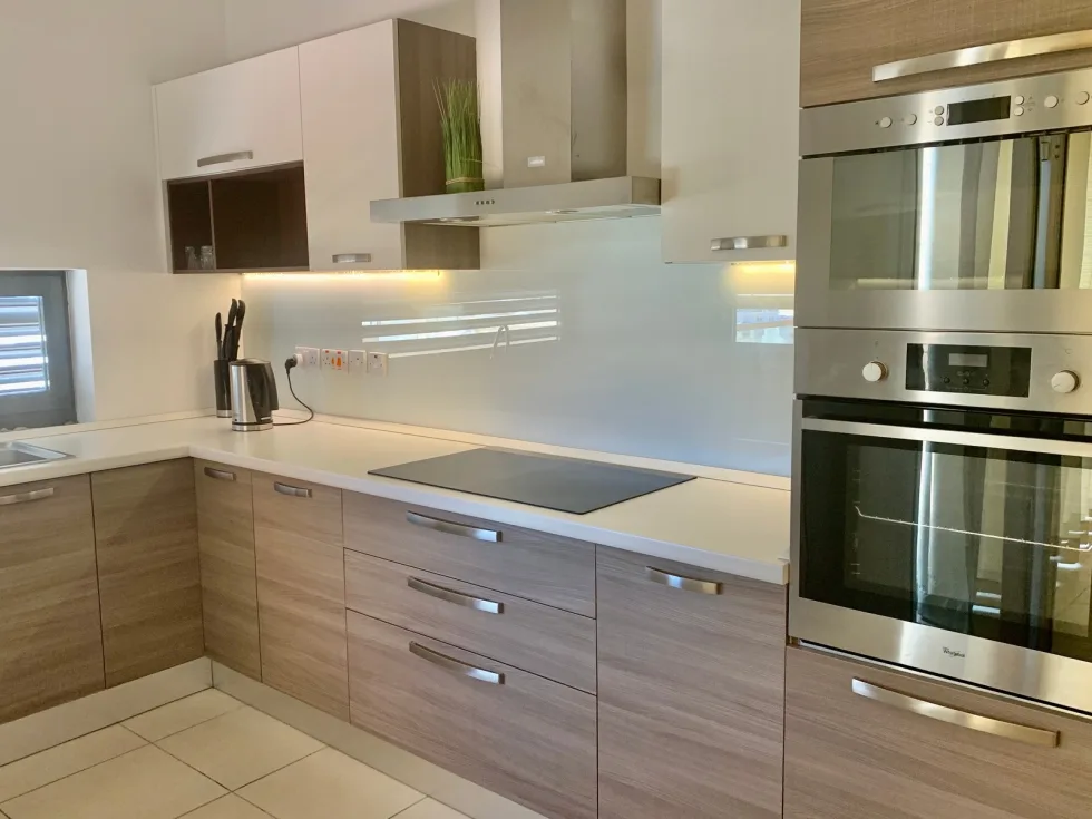 2 bed Apartment For Rent in St Julian's, St Julian's - thumb 5