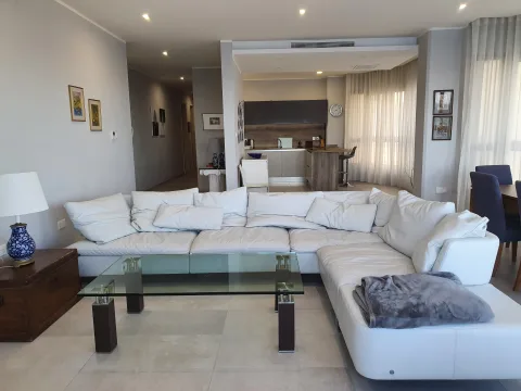 3 bed Apartment For Rent in Sliema, Sliema - thumb 7