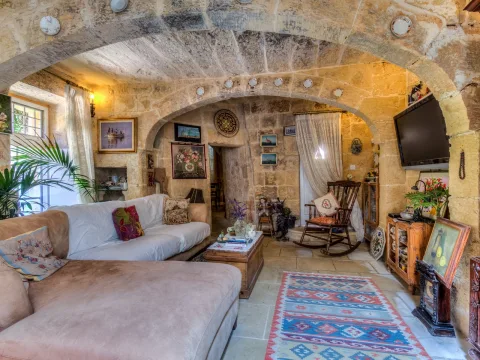 3 bed House of Character For Sale in Qrendi, Qrendi - thumb 8