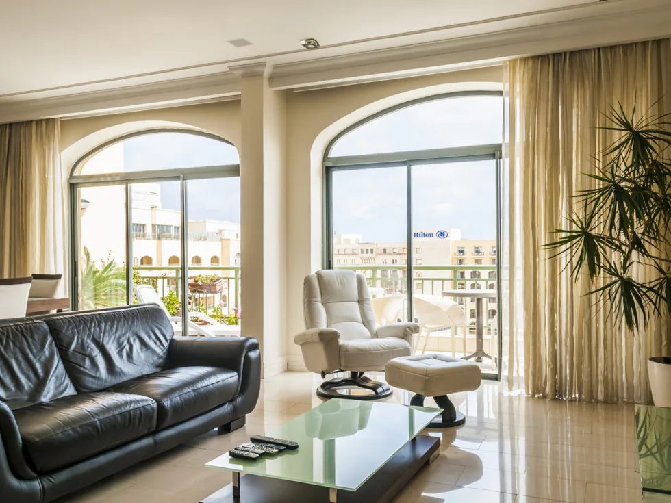 3 bed Apartment For Rent in St Julian's, St Julian's - thumb 2