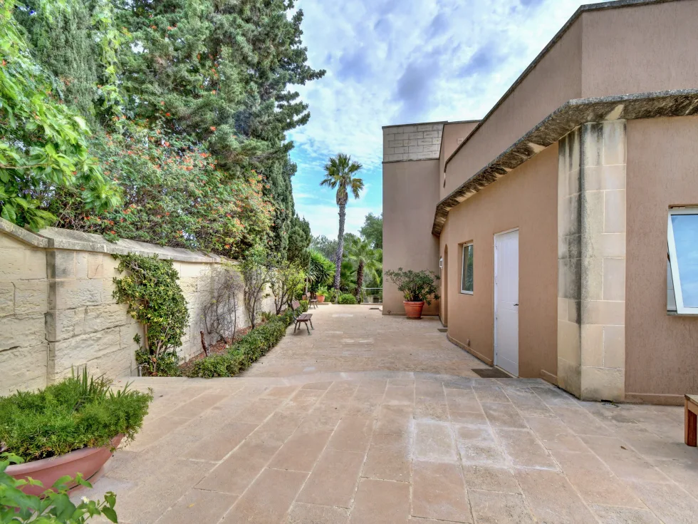 4 bed Villa For Rent in Iklin, Iklin - thumb 3