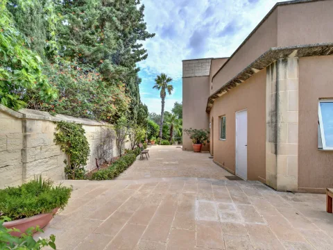 4 bed Villa For Rent in Iklin, Iklin - thumb 3