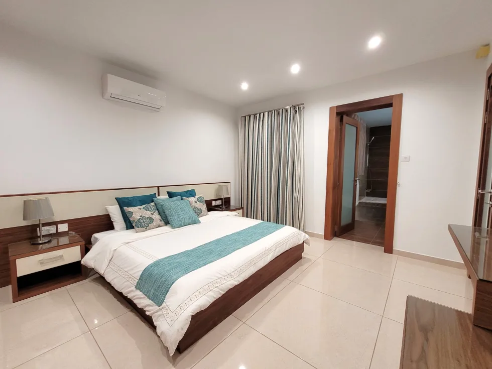 3 bed Apartment For Rent in Sliema, Sliema - thumb 8