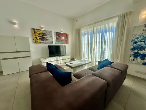 3 bed Apartment For Rent in St Paul's Bay, St Paul's Bay - thumb 3