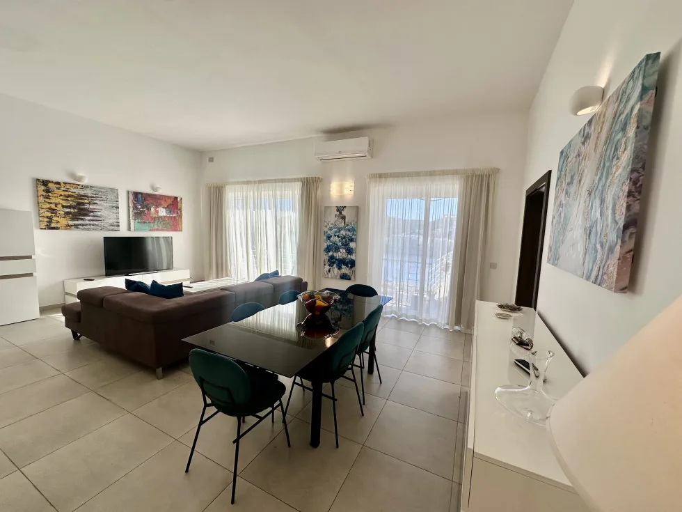 3 bed Apartment For Rent in St Paul's Bay, St Paul's Bay - thumb 4