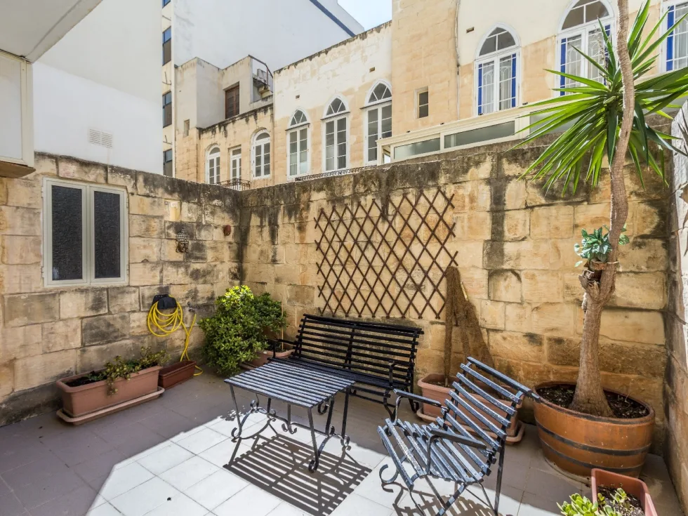 3 bed Apartment For Rent in Sliema, Sliema - thumb 9