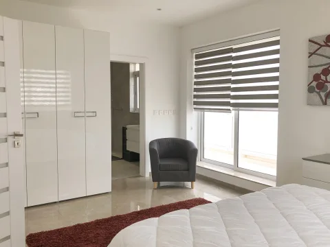 2 bed Penthouse For Rent in Sliema, Sliema - thumb 12