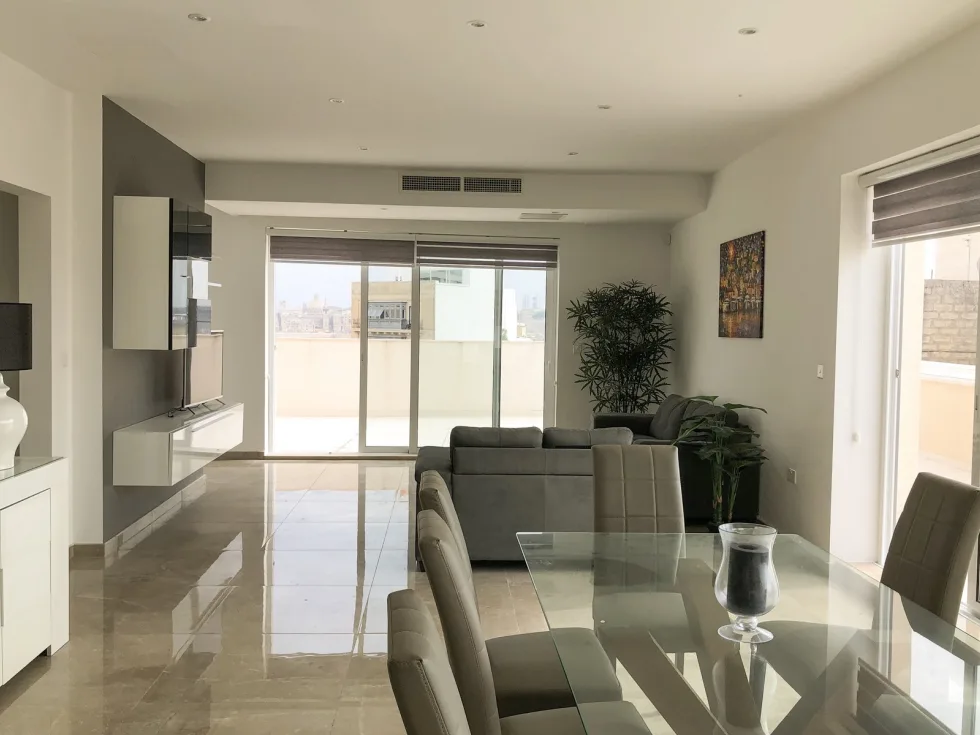 2 bed Penthouse For Rent in Sliema, Sliema - thumb 2