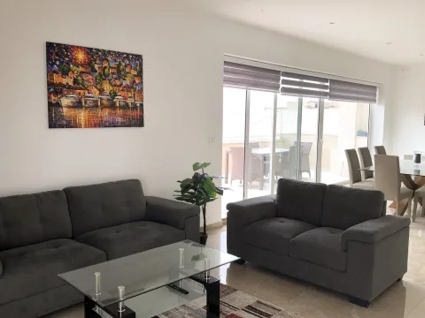 2 bed Penthouse For Rent in Sliema, Sliema - thumb 7