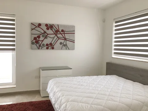 2 bed Penthouse For Rent in Sliema, Sliema - thumb 8