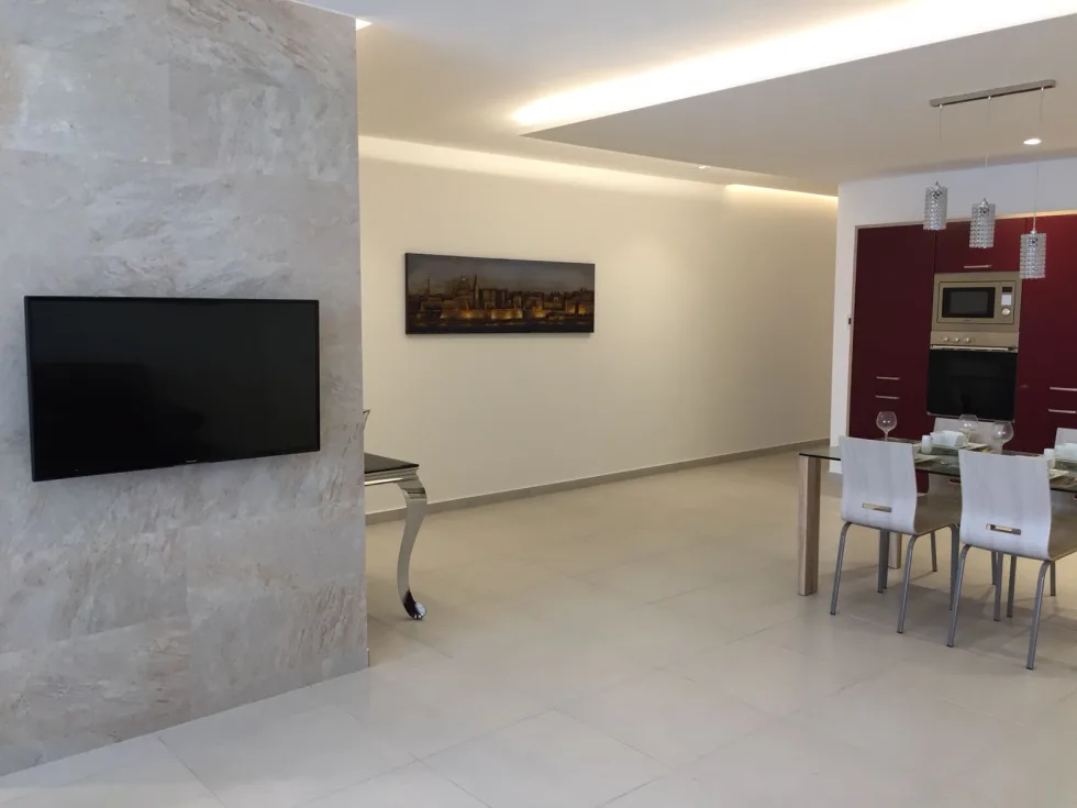 2 bed Apartment For Rent in Sliema, Sliema - thumb 1