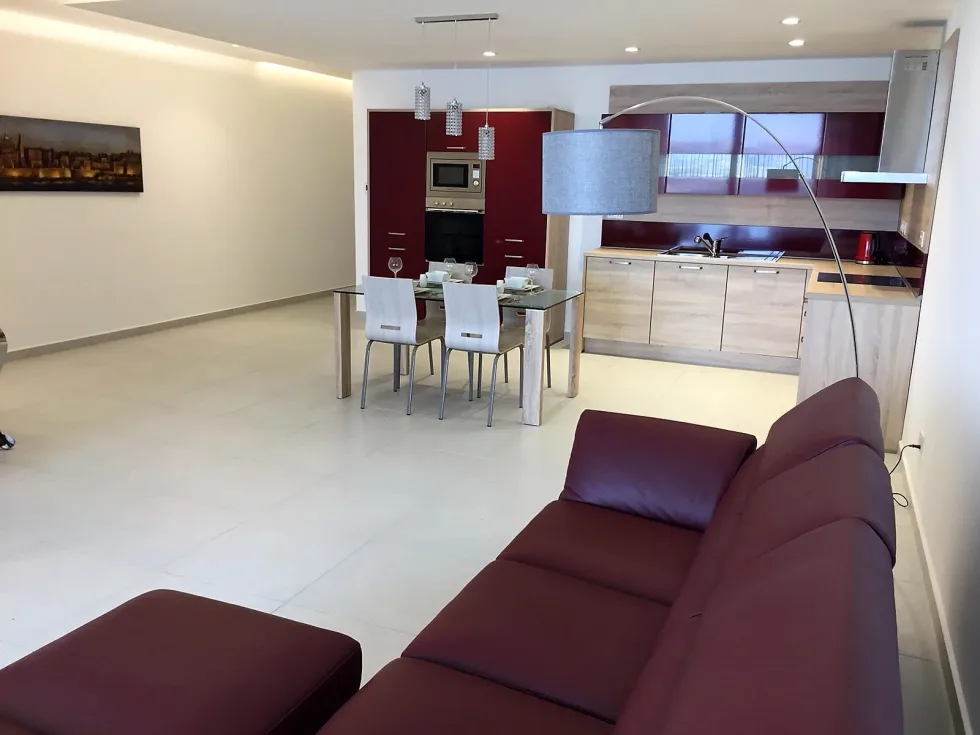 2 bed Apartment For Rent in Sliema, Sliema - thumb 2