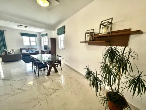 3 bed Apartment For Rent in Sliema, Sliema - thumb 4