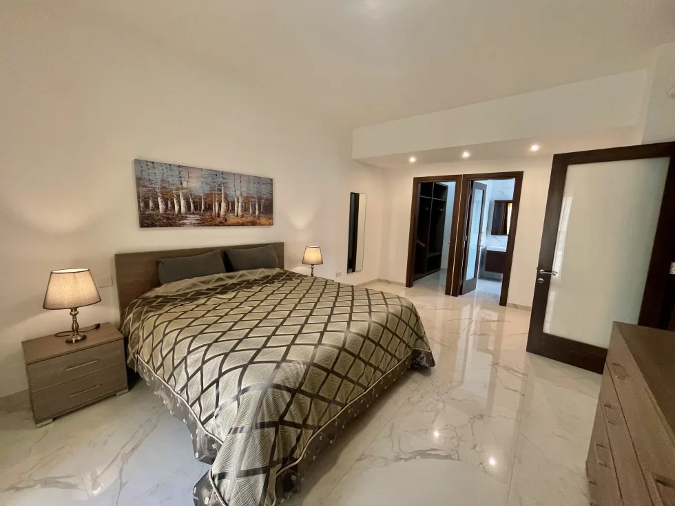 3 bed Apartment For Rent in Sliema, Sliema - thumb 7