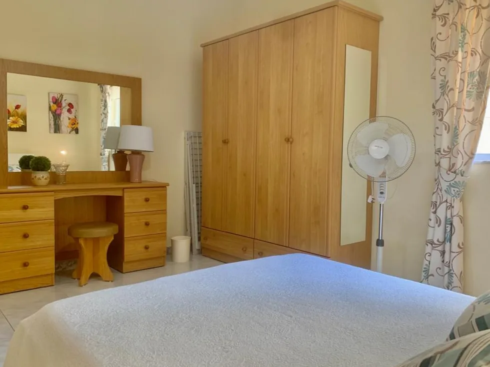 3 bed Apartment For Rent in Sliema, Sliema - thumb 8