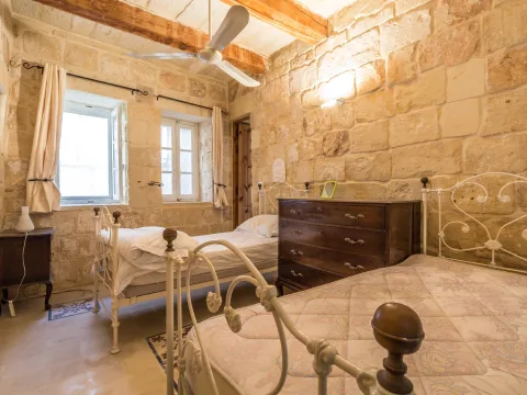 6 bed House of Character For Rent in Gharghur, Gharghur - thumb 17