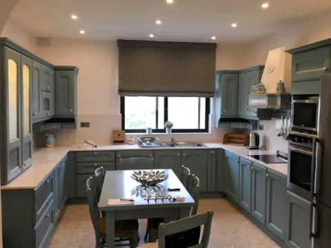 3 bed Apartment For Rent in St Julian's, St Julian's - thumb 2