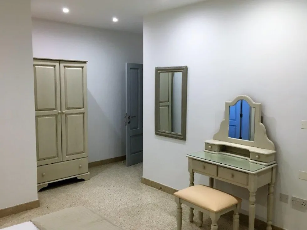 3 bed Apartment For Rent in St Julian's, St Julian's - thumb 9