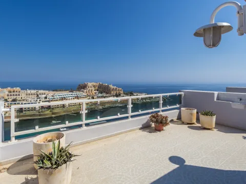 2 bed Penthouse For Rent in St Julian's, St Julian's - thumb 3