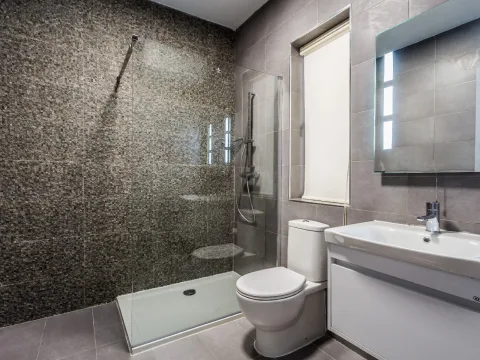 3 bed Apartment For Rent in Sliema, Sliema - thumb 10