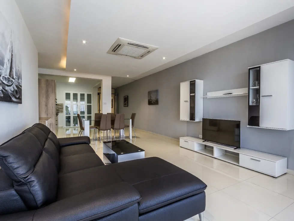 3 bed Apartment For Rent in Sliema, Sliema - thumb 2