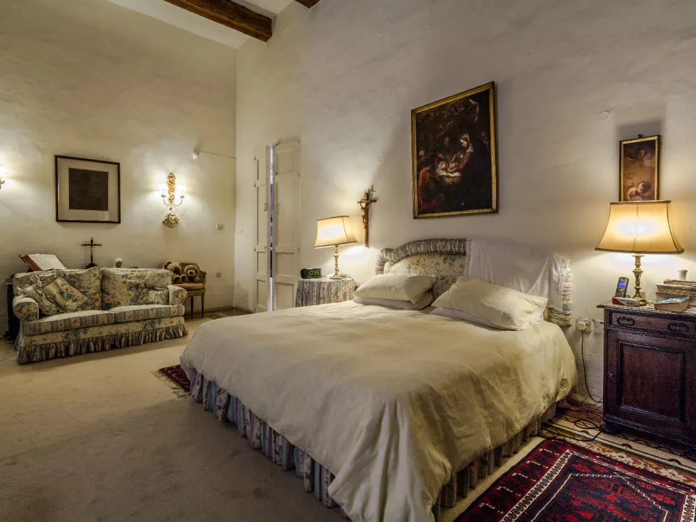 7 bed Town House For Sale in St Julian's, St Julian's - thumb 11