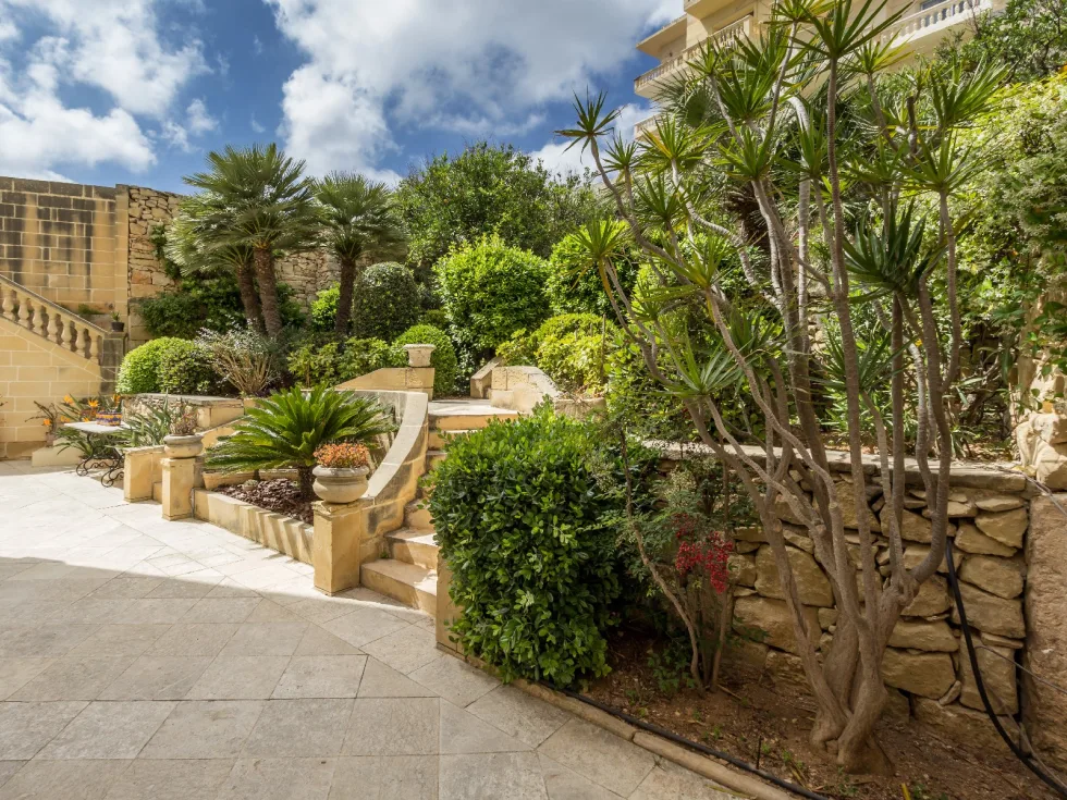 7 bed Town House For Sale in St Julian's, St Julian's - thumb 18